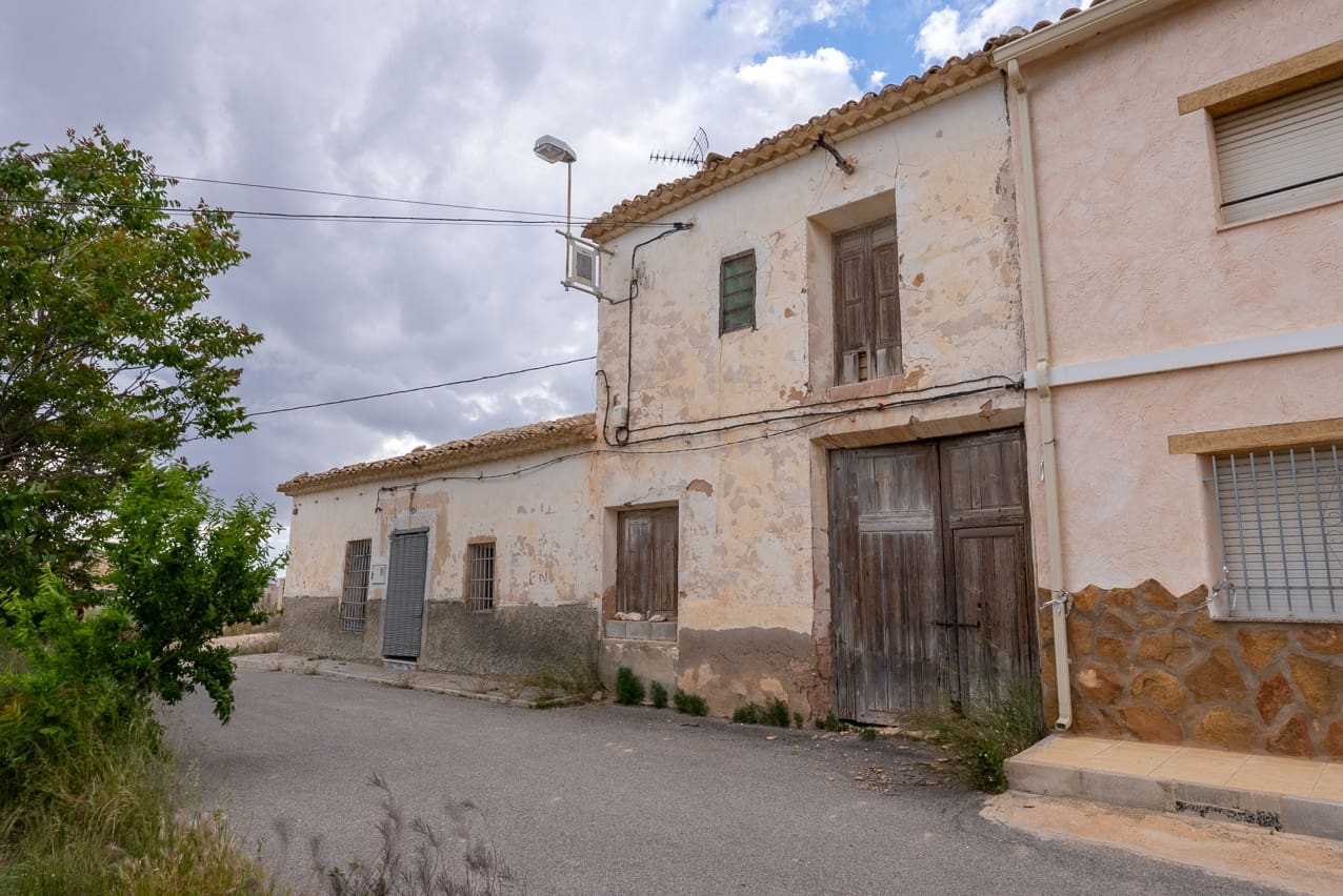 2 soveværelse Finca/Landehus til salg i Pinoso med swimmingpool - € 59.950 (Ref: 3260870)