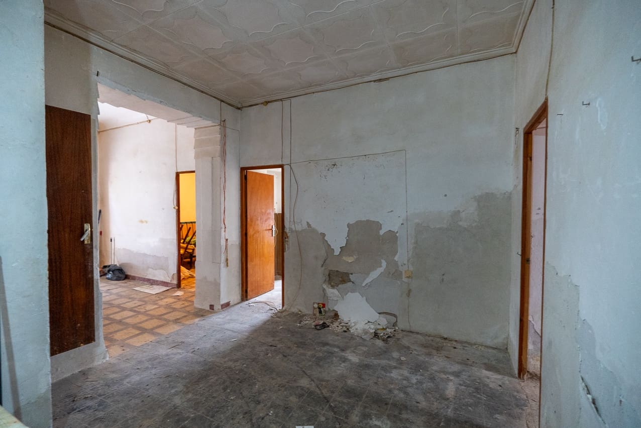 2 soveværelse Finca/Landehus til salg i Pinoso med swimmingpool - € 59.950 (Ref: 3260870)