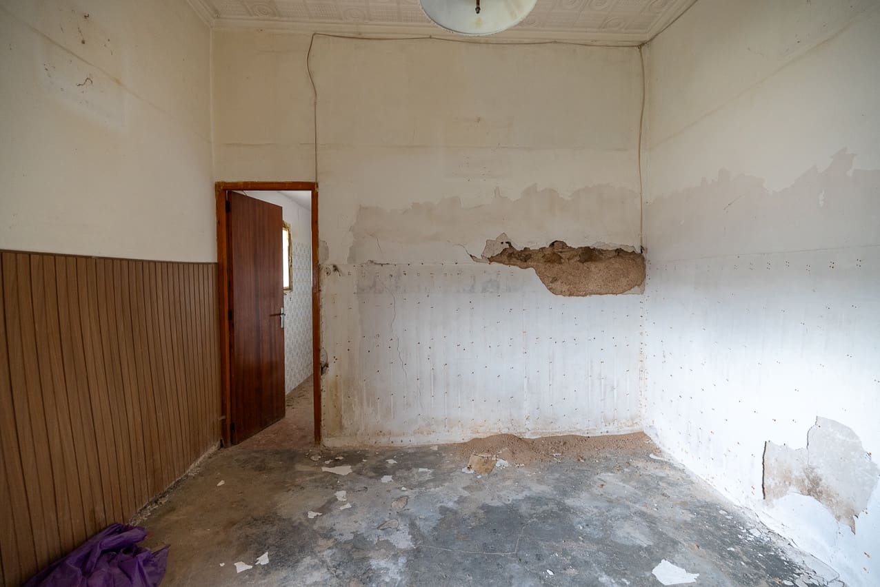 2 soveværelse Finca/Landehus til salg i Pinoso med swimmingpool - € 59.950 (Ref: 3260870)