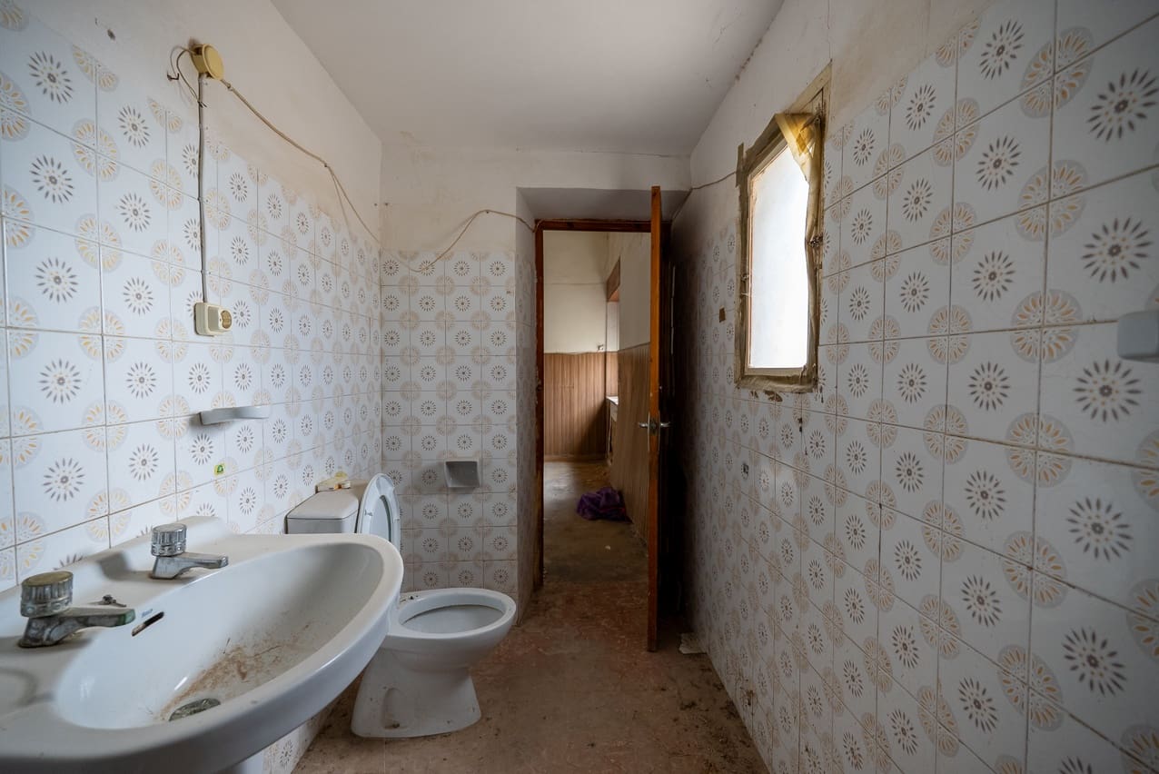 2 soveværelse Finca/Landehus til salg i Pinoso med swimmingpool - € 59.950 (Ref: 3260870)