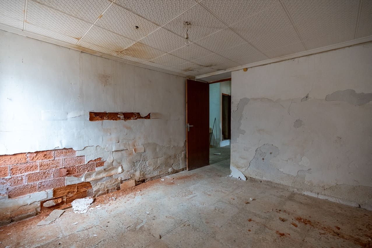 2 soveværelse Finca/Landehus til salg i Pinoso med swimmingpool - € 59.950 (Ref: 3260870)