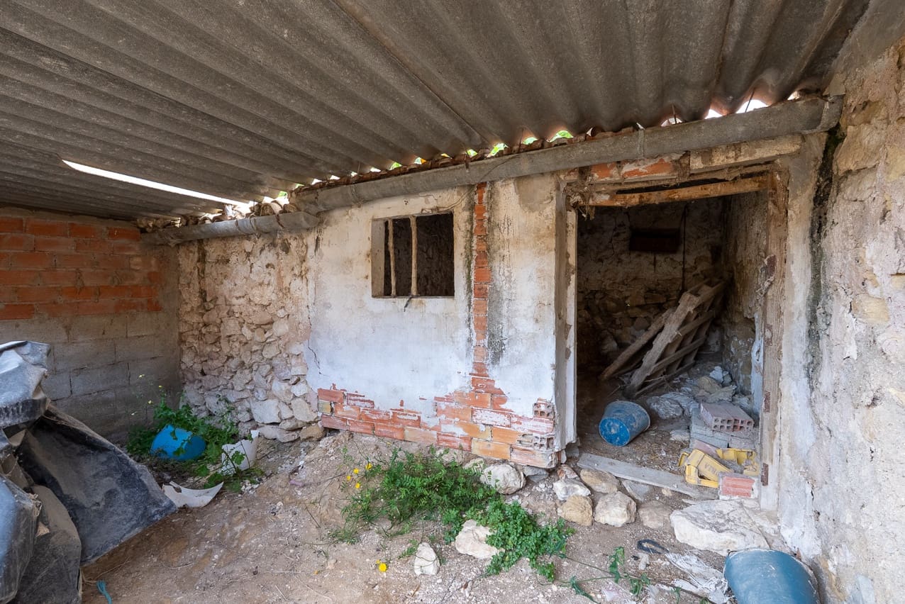 2 soveværelse Finca/Landehus til salg i Pinoso med swimmingpool - € 59.950 (Ref: 3260870)