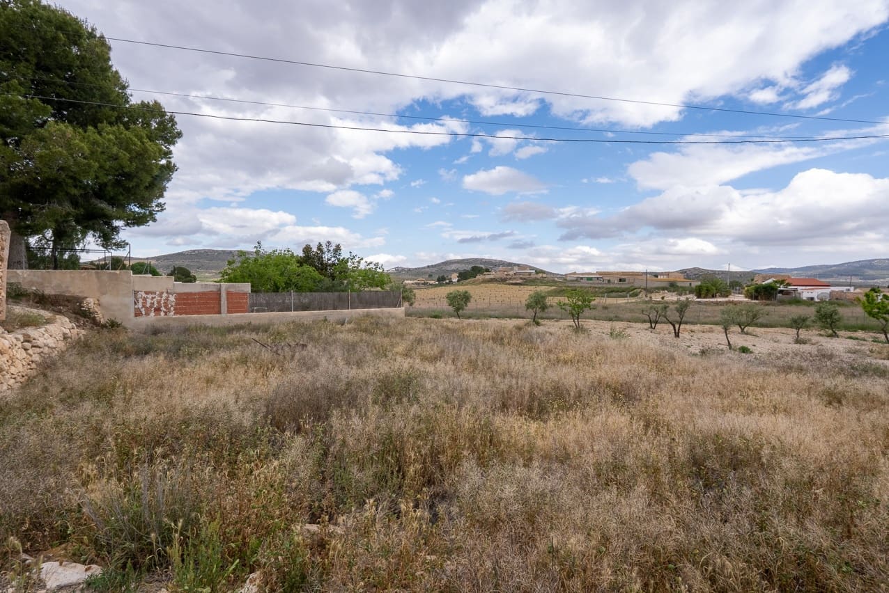 2 soveværelse Finca/Landehus til salg i Pinoso med swimmingpool - € 59.950 (Ref: 3260870)