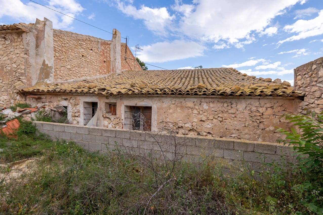 2 soveværelse Finca/Landehus til salg i Pinoso med swimmingpool - € 59.950 (Ref: 3260870)