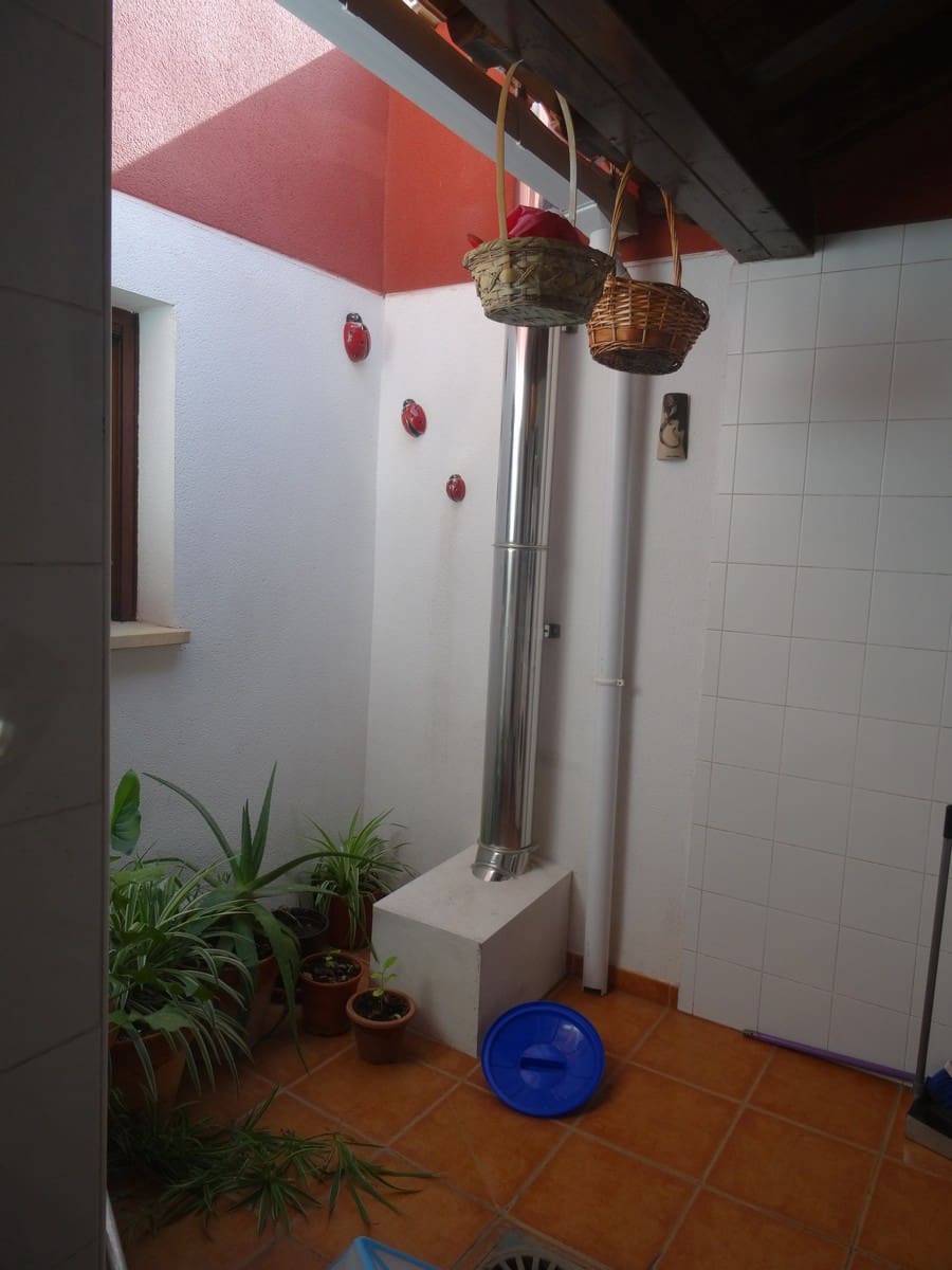 3 bedroom Townhouse for sale in Pinoso with pool - € 290,000 (Ref: 3263903)