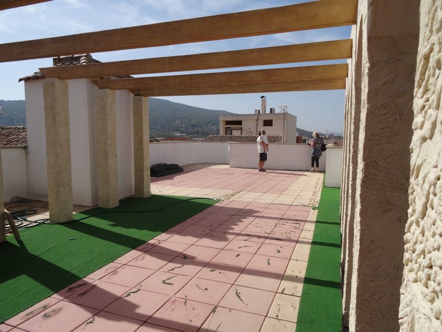 3 bedroom Townhouse for sale in Pinoso with pool - € 290,000 (Ref: 3263903)