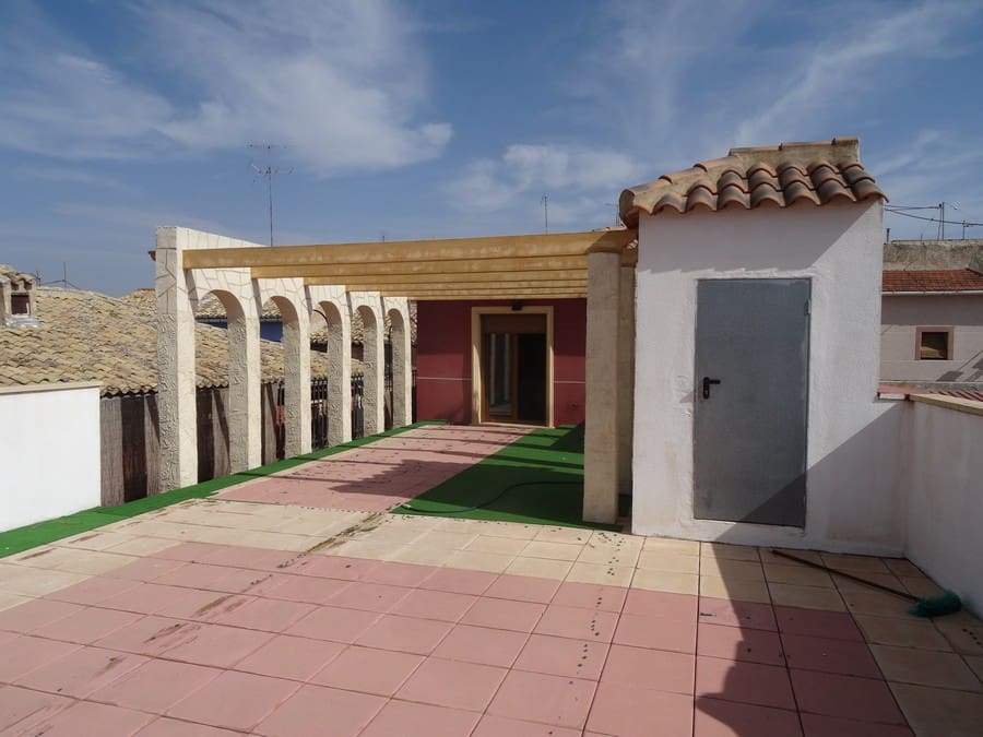 3 bedroom Townhouse for sale in Pinoso with pool - € 290,000 (Ref: 3263903)