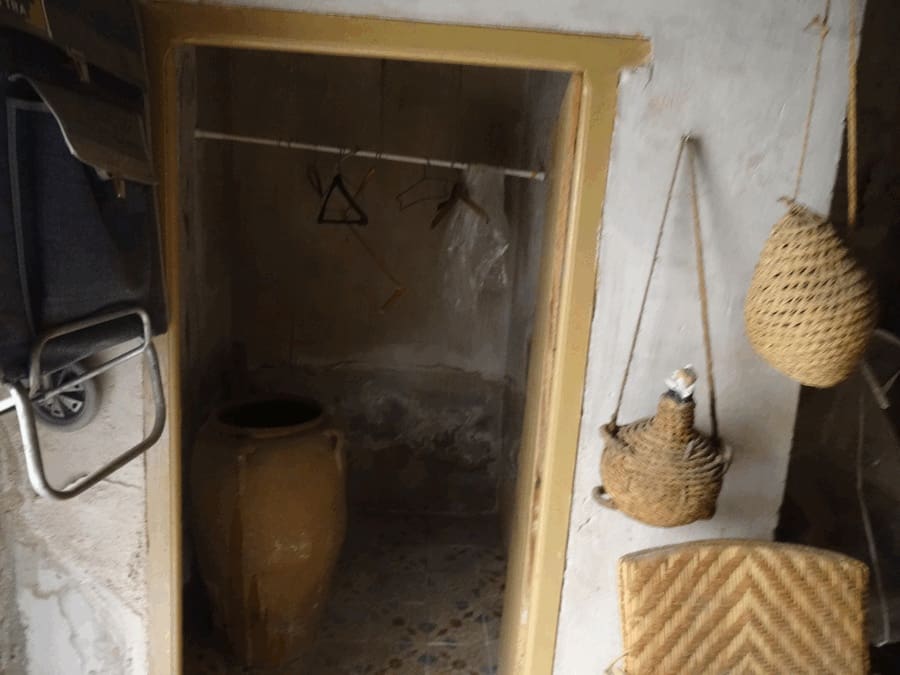 6 soverom Hus til salgs i Pinoso med svømmebasseng - € 74 000 (Ref: 3360435)