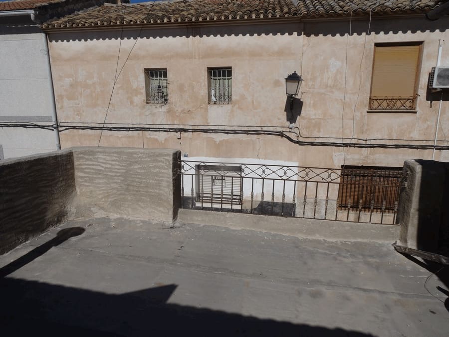 6 soverom Hus til salgs i Pinoso med svømmebasseng - € 74 000 (Ref: 3360435)