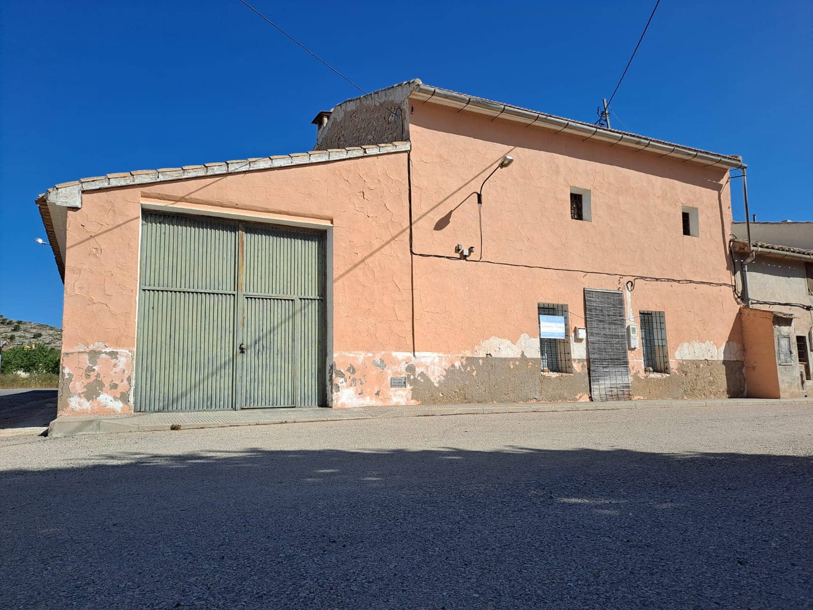 5 slaapkamer Finca/Landhuis te koop in Pinoso met zwembad - € 85.000 (Ref: 3405369)