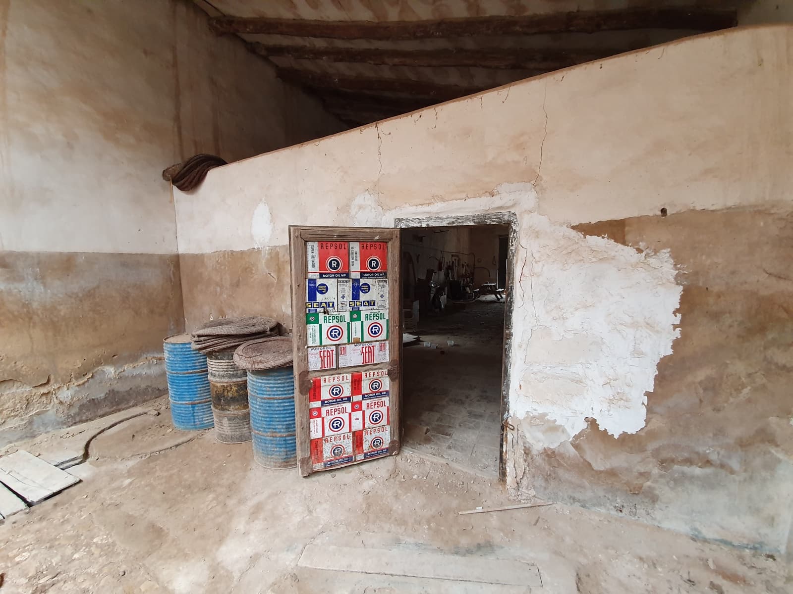 5 slaapkamer Finca/Landhuis te koop in Pinoso met zwembad - € 85.000 (Ref: 3405369)