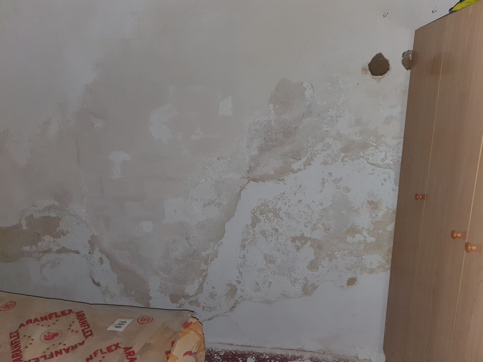 5 slaapkamer Finca/Landhuis te koop in Pinoso met zwembad - € 85.000 (Ref: 3405369)