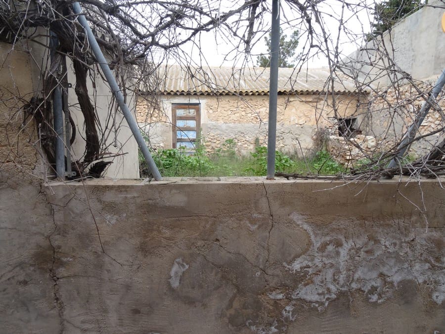 5 slaapkamer Finca/Landhuis te koop in Pinoso met zwembad - € 85.000 (Ref: 3405369)