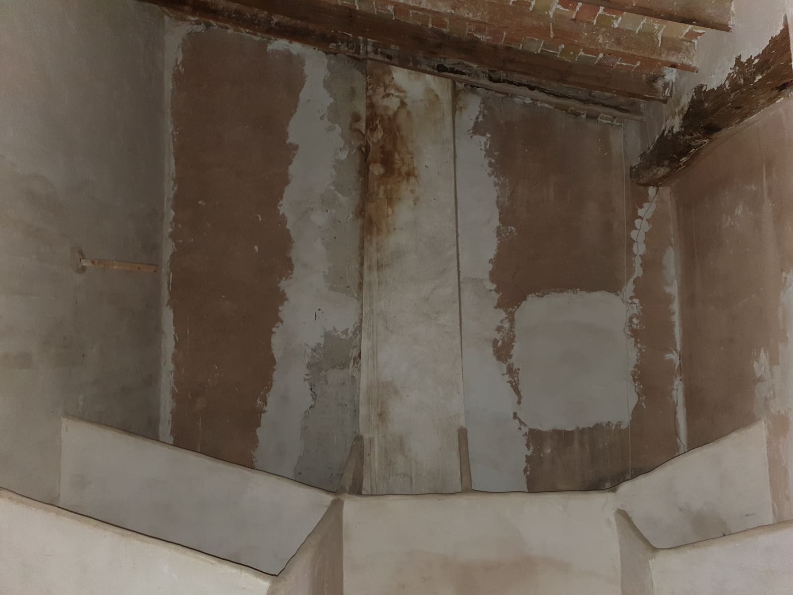 5 slaapkamer Finca/Landhuis te koop in Pinoso met zwembad - € 85.000 (Ref: 3405369)