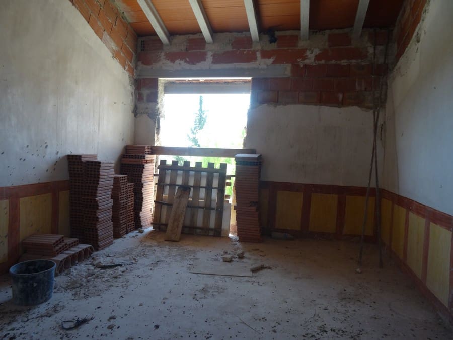 7 bedroom Finca/Country House for sale in Pinoso with pool - € 129,000 (Ref: 3466067)