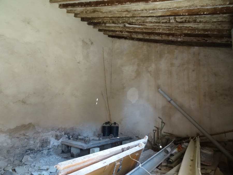 7 bedroom Finca/Country House for sale in Pinoso with pool - € 129,000 (Ref: 3466067)