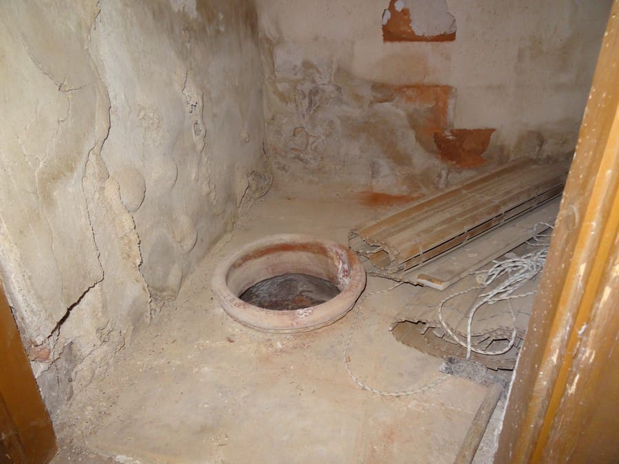 7 bedroom Finca/Country House for sale in Pinoso with pool - € 129,000 (Ref: 3466067)