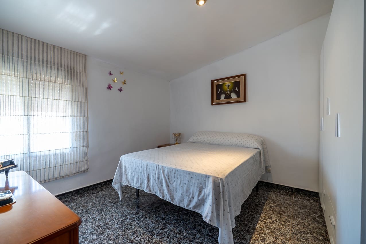 6 soveværelse Byhus til salg i L'Alguena / Alguenya med swimmingpool - € 145.000 (Ref: 3578400)