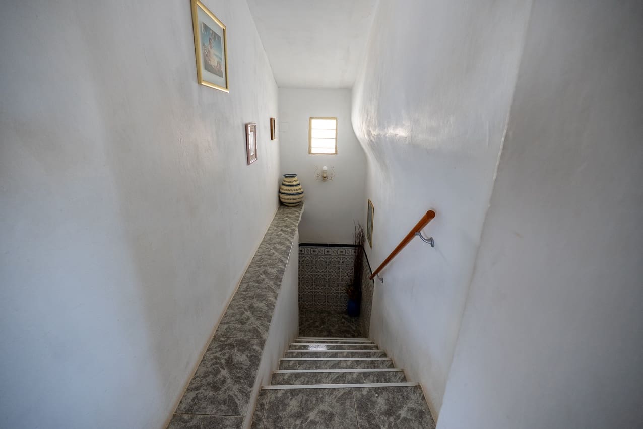 6 soveværelse Byhus til salg i L'Alguena / Alguenya med swimmingpool - € 145.000 (Ref: 3578400)