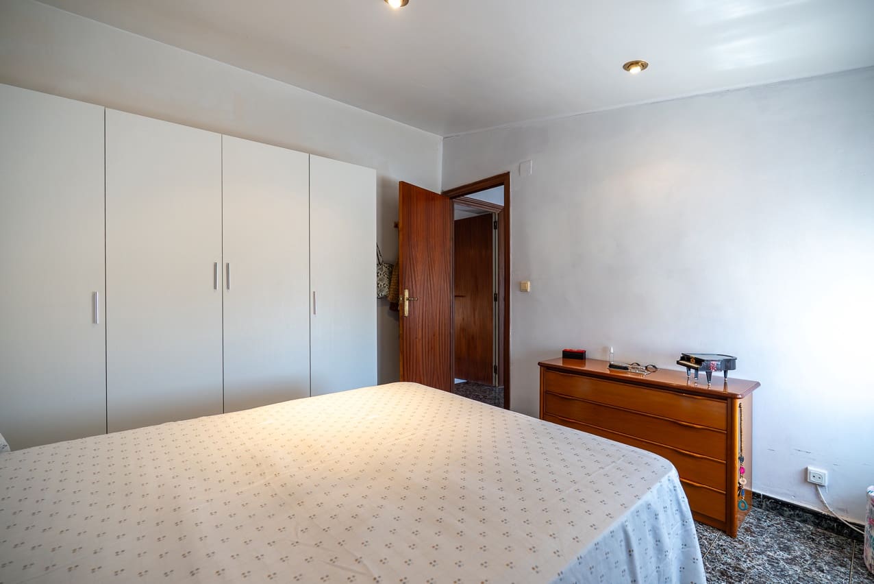 6 soveværelse Byhus til salg i L'Alguena / Alguenya med swimmingpool - € 145.000 (Ref: 3578400)