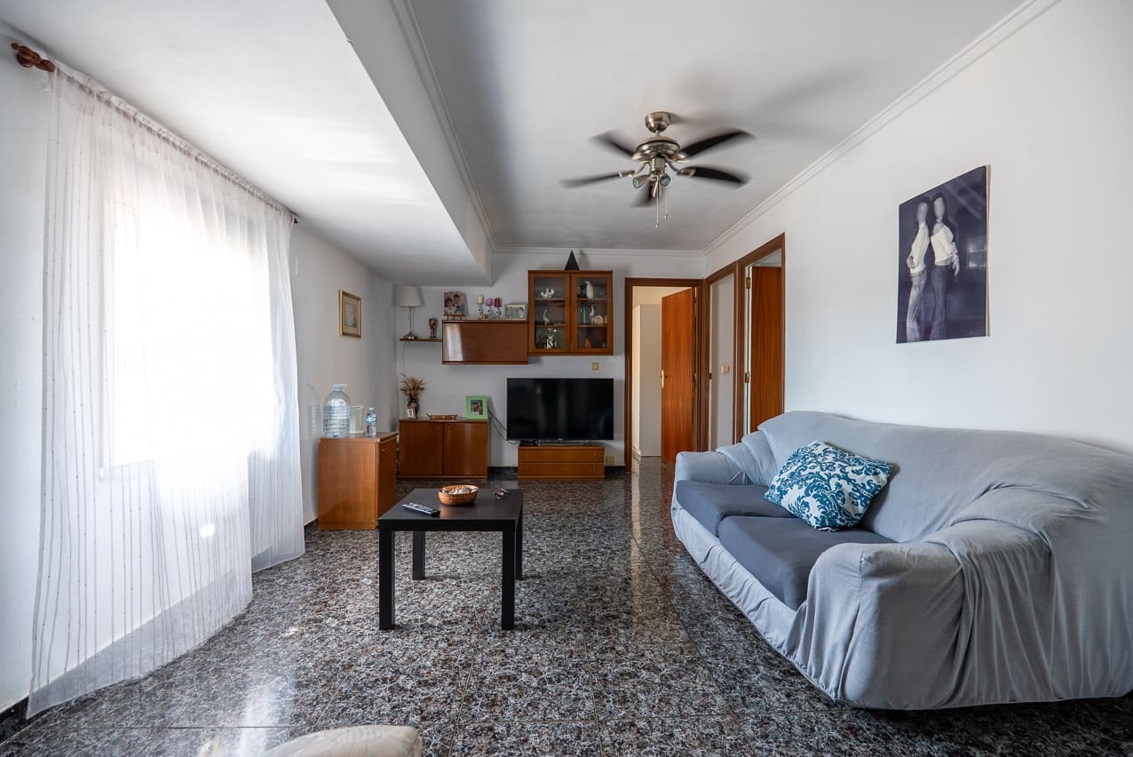 6 soveværelse Byhus til salg i L'Alguena / Alguenya med swimmingpool - € 145.000 (Ref: 3578400)