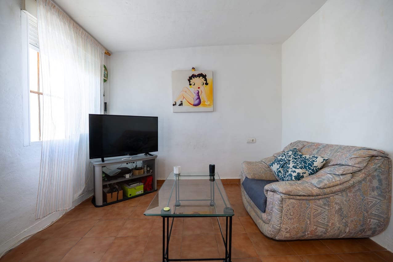 6 soveværelse Byhus til salg i L'Alguena / Alguenya med swimmingpool - € 145.000 (Ref: 3578400)