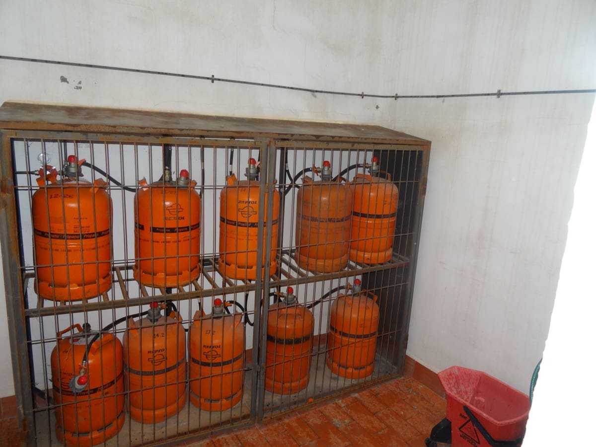 4 soveværelse Byhus til salg i Las Virtudes med swimmingpool - € 105.000 (Ref: 3603614)