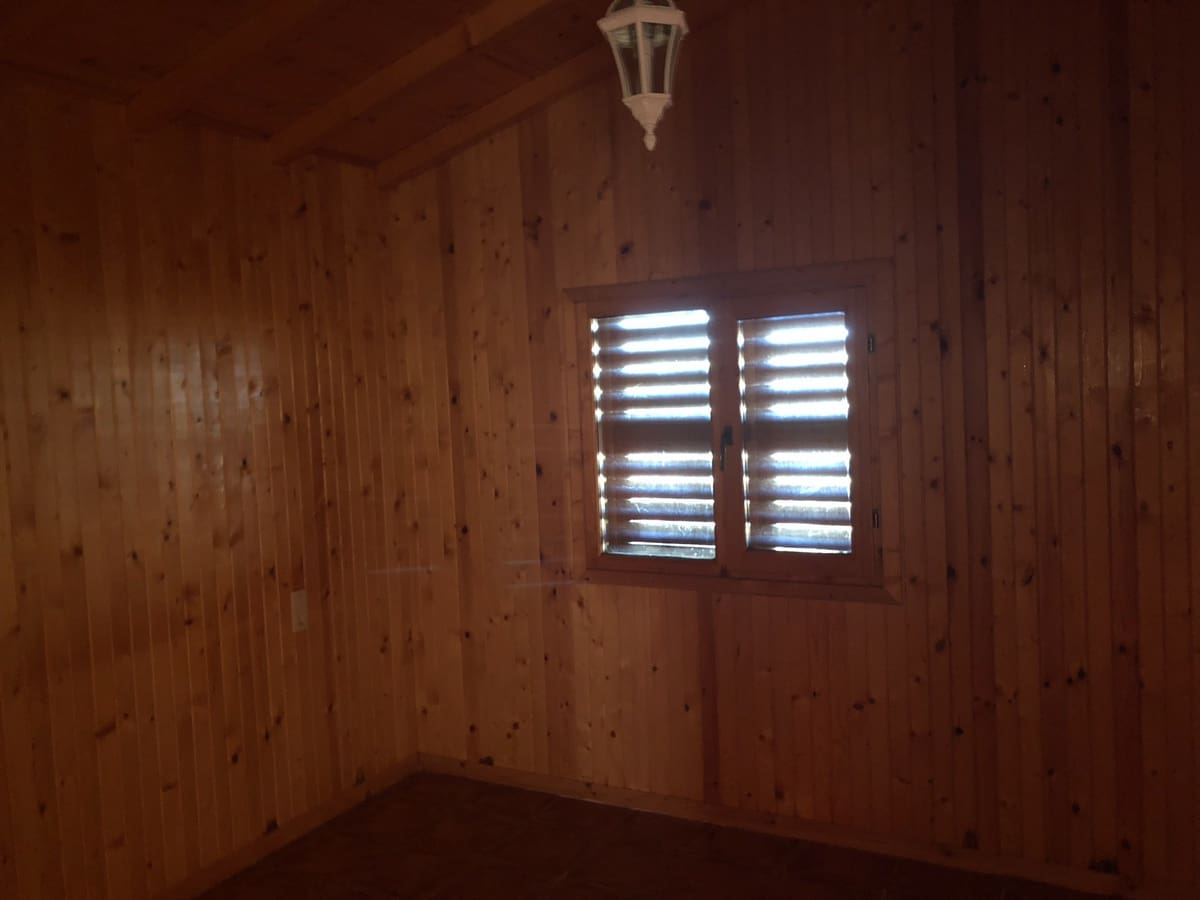 3 soveværelse Finca/Landehus til salg i Ubeda med swimmingpool - € 108.000 (Ref: 3605480)