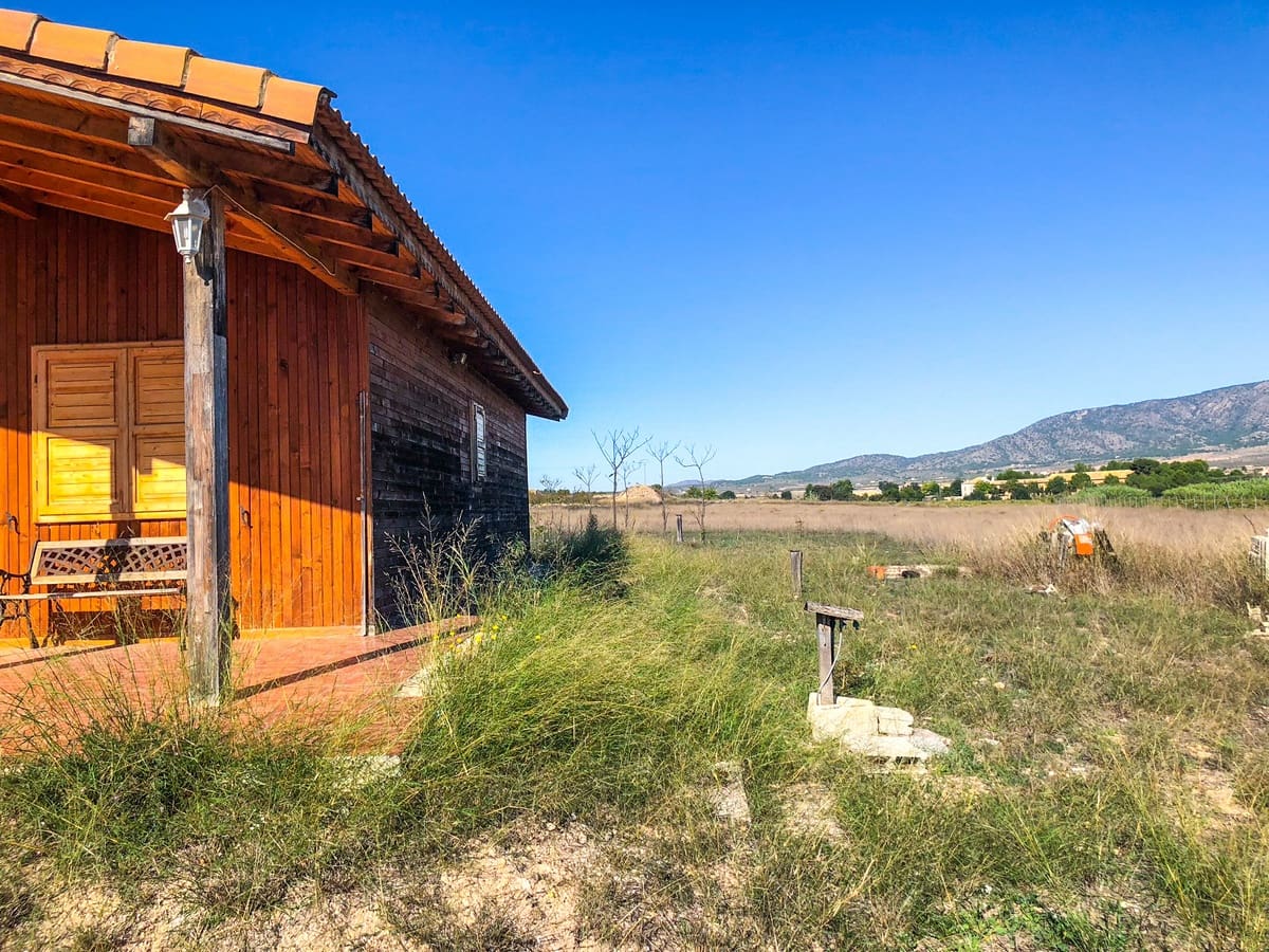 3 soveværelse Finca/Landehus til salg i Ubeda med swimmingpool - € 108.000 (Ref: 3605480)