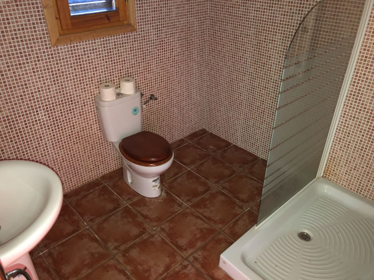 3 soveværelse Finca/Landehus til salg i Ubeda med swimmingpool - € 108.000 (Ref: 3605480)