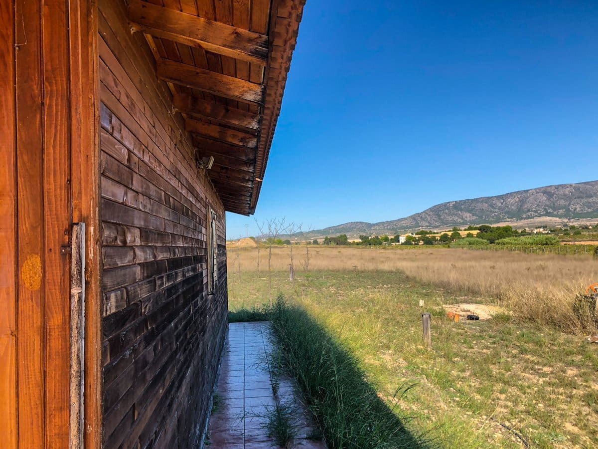 3 slaapkamer Finca/Landhuis te koop in Ubeda met zwembad - € 108.000 (Ref: 3605480)
