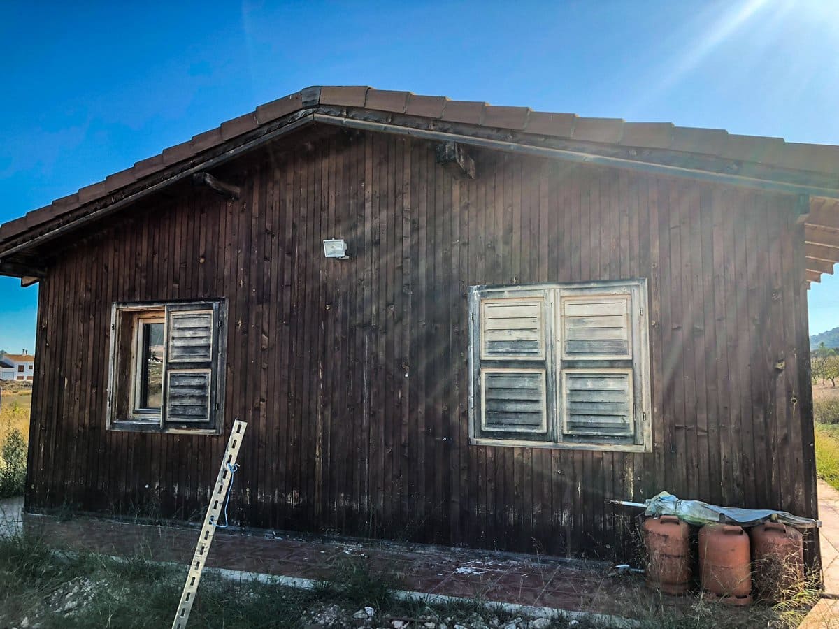 3 slaapkamer Finca/Landhuis te koop in Ubeda met zwembad - € 108.000 (Ref: 3605480)