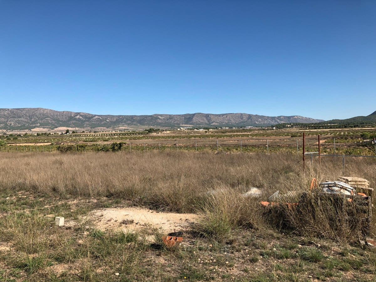 3 slaapkamer Finca/Landhuis te koop in Ubeda met zwembad - € 108.000 (Ref: 3605480)