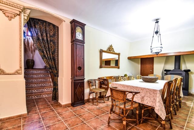 10 soveværelse Finca/Landehus til salg i Encebras, Pinoso med swimmingpool - € 2.250.000 (Ref: 3611704)