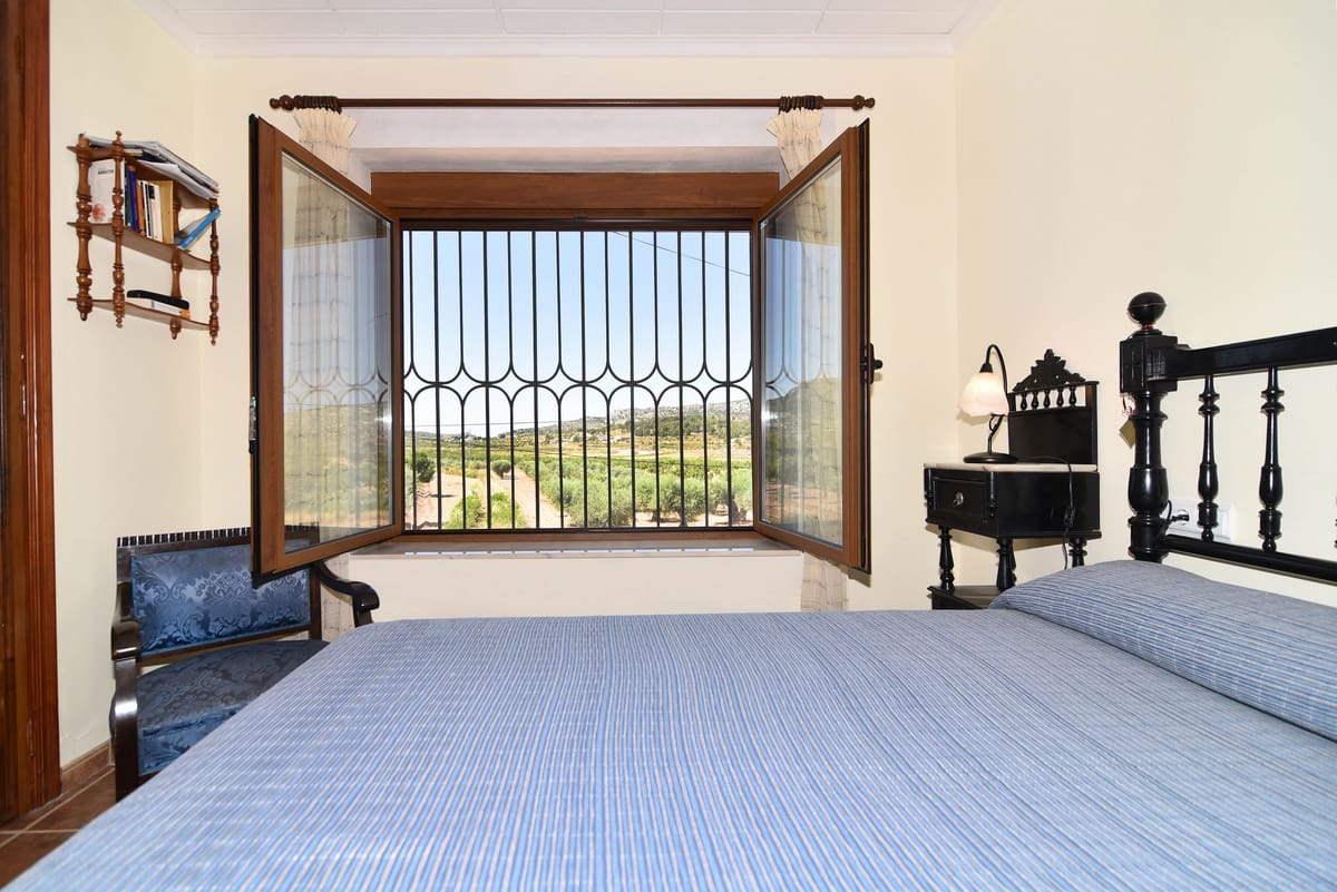 10 chambre Finca/Maison de Campagne à vendre à Encebras avec piscine - 2 250 000 € (Ref: 3611704)