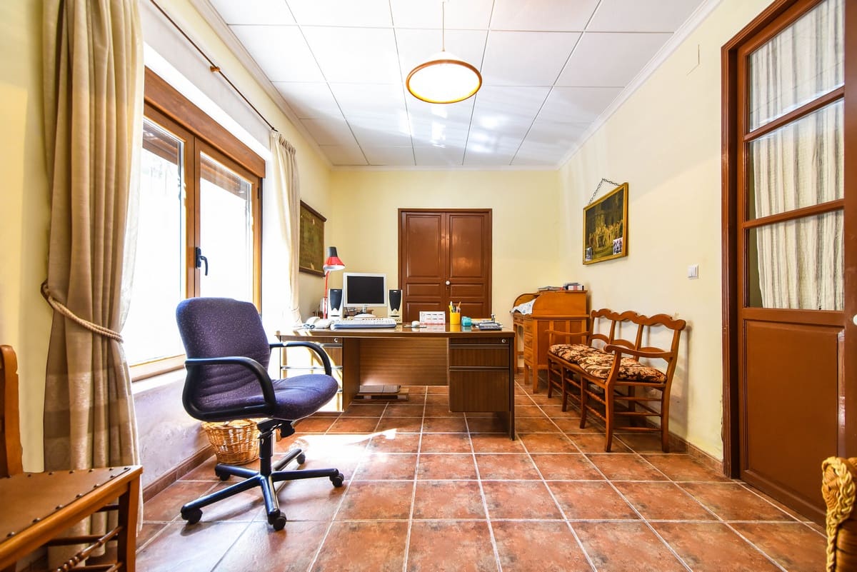 10 chambre Finca/Maison de Campagne à vendre à Encebras avec piscine - 2 250 000 € (Ref: 3611704)