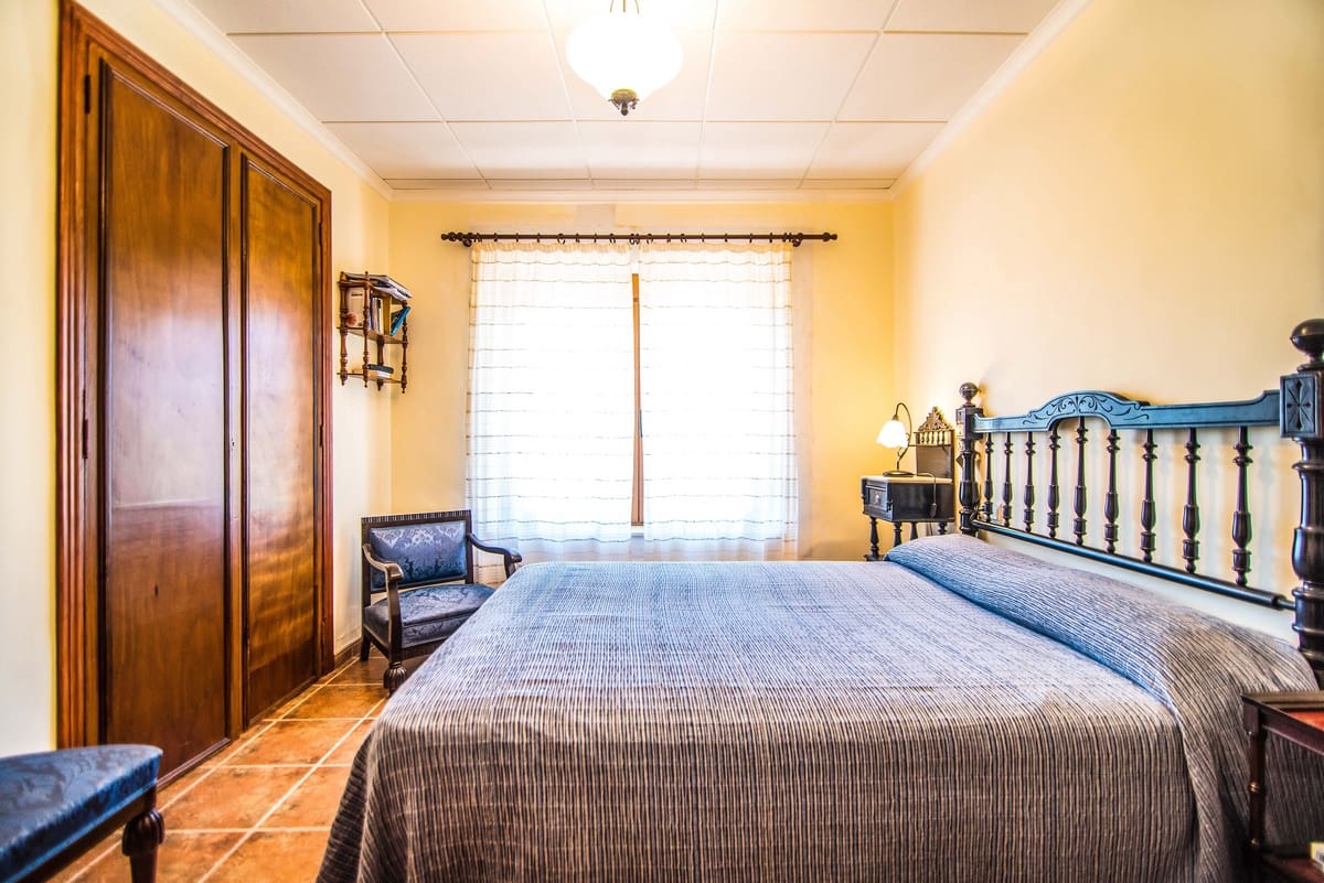 10 chambre Finca/Maison de Campagne à vendre à Encebras avec piscine - 2 250 000 € (Ref: 3611704)