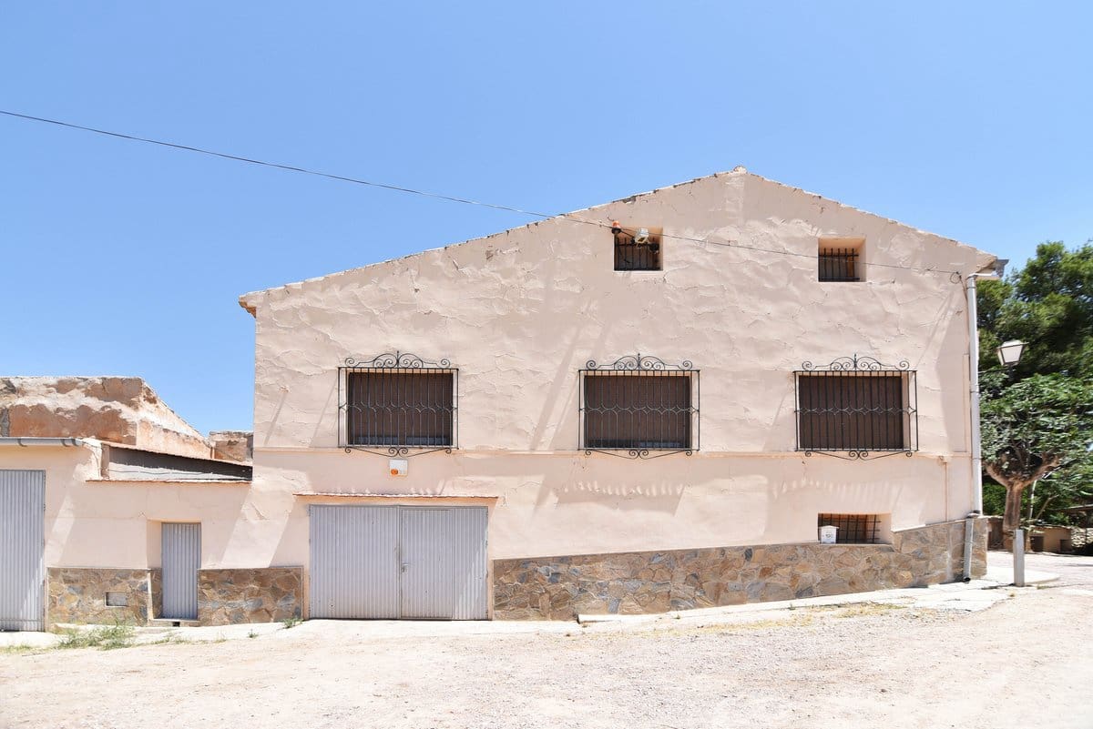 10 bedroom Finca/Country House for sale in Encebras with pool - € 2,250,000 (Ref: 3611704)