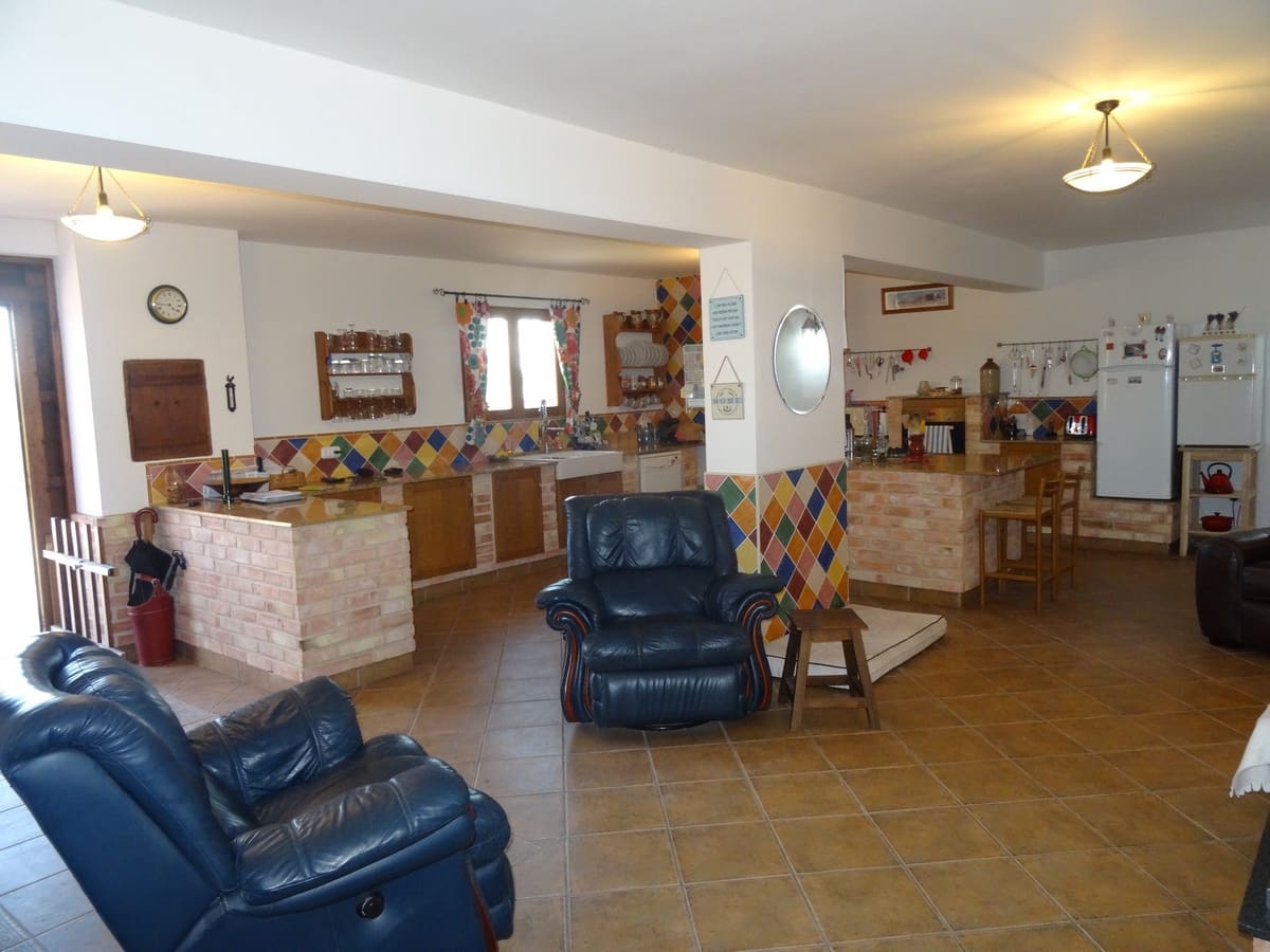 6 chambre Finca/Maison de Campagne à vendre à Barinas - 349 950 € (Ref: 3662174)