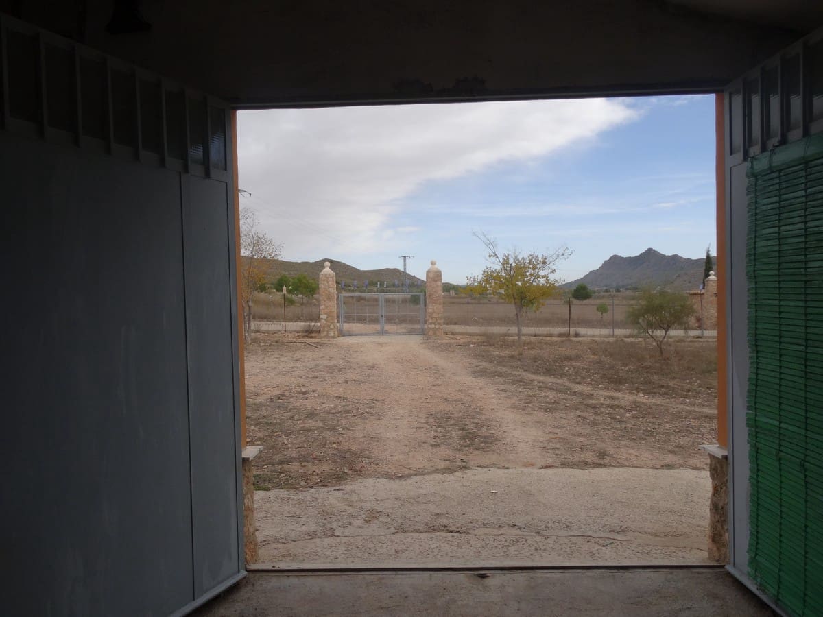 3 soveværelse Villa til salg i Yecla med swimmingpool - € 220.000 (Ref: 3668024)