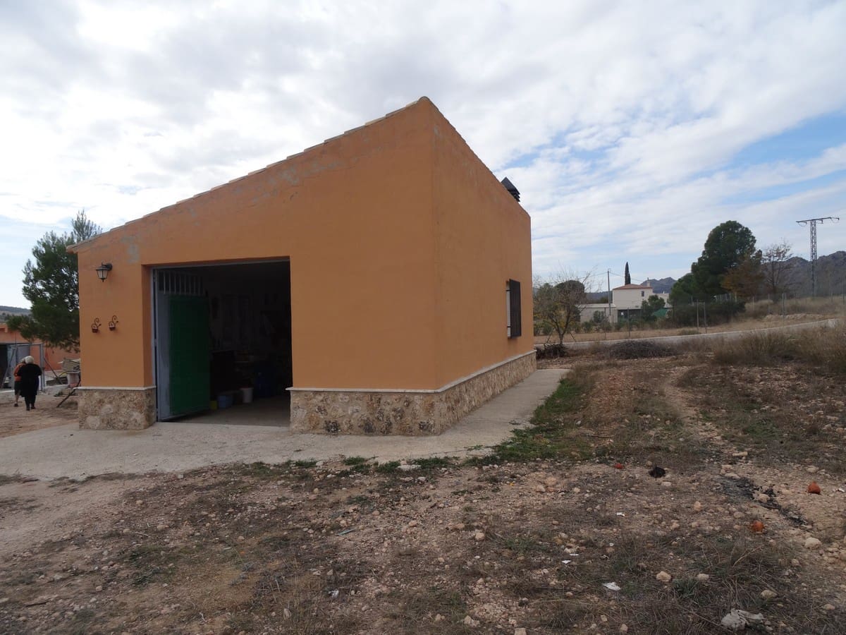 3 soveværelse Villa til salg i Yecla med swimmingpool - € 220.000 (Ref: 3668024)