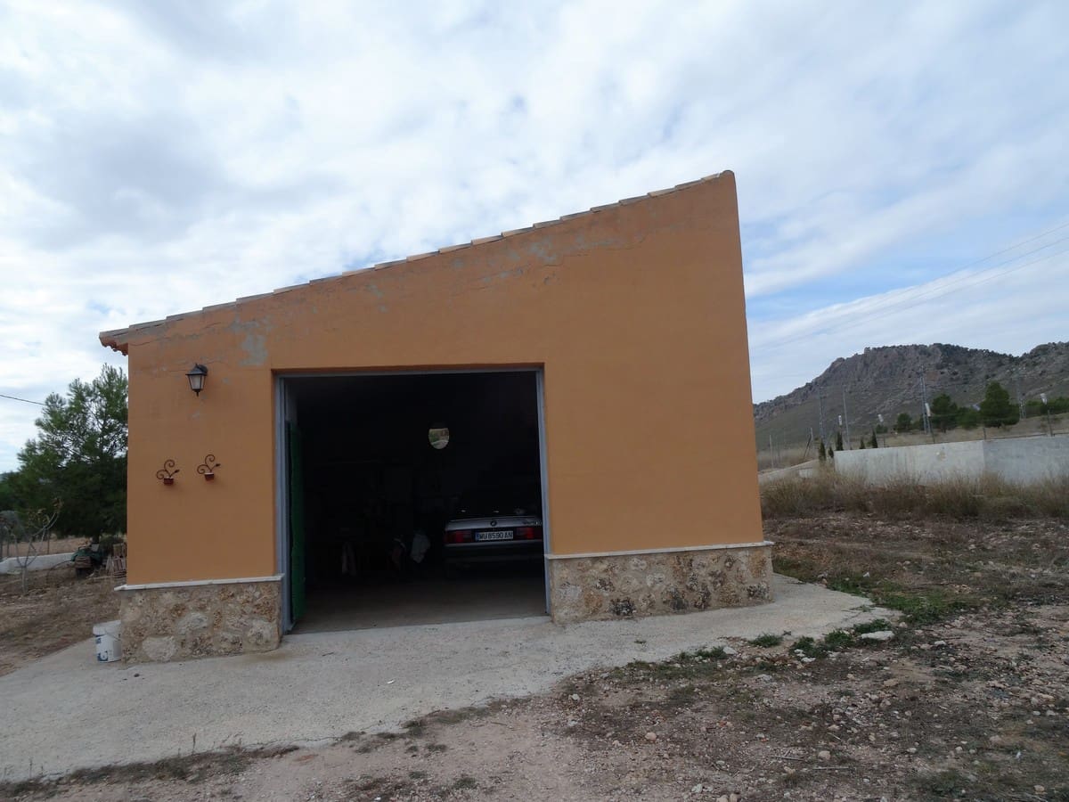 3 soveværelse Villa til salg i Yecla med swimmingpool - € 220.000 (Ref: 3668024)