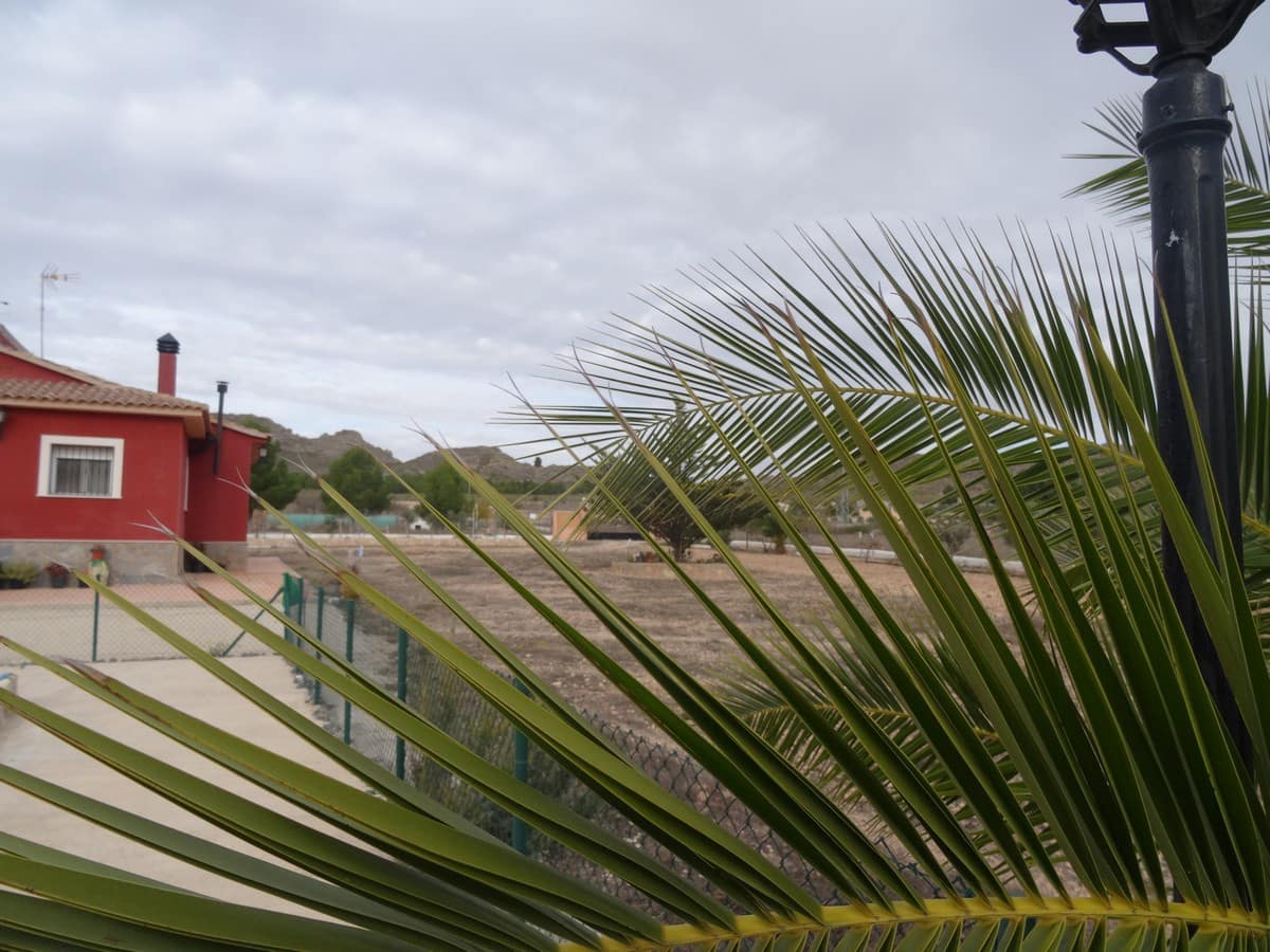 3 soveværelse Villa til salg i Yecla med swimmingpool - € 220.000 (Ref: 3668024)