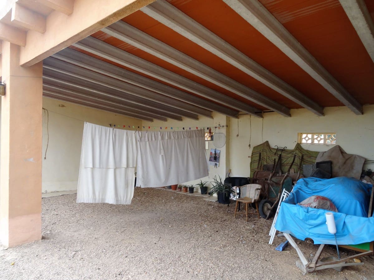 3 soveværelse Villa til salg i Yecla med swimmingpool - € 220.000 (Ref: 3668024)