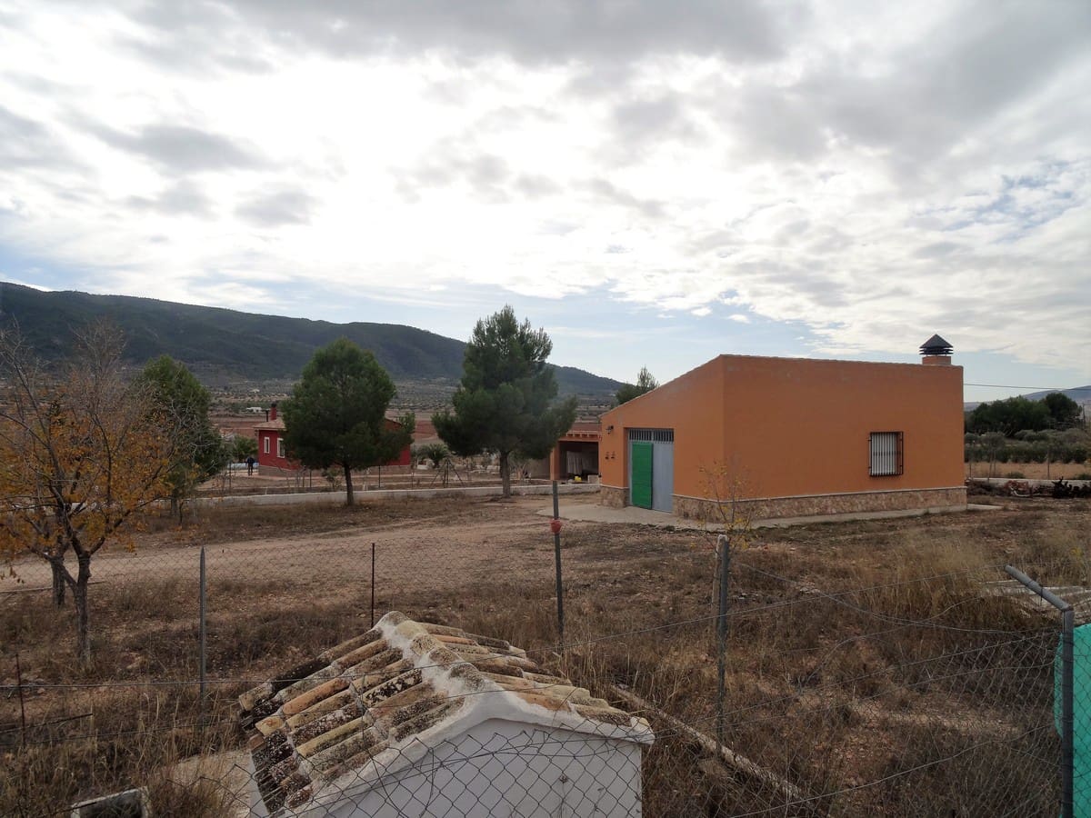 3 soveværelse Villa til salg i Yecla med swimmingpool - € 220.000 (Ref: 3668024)