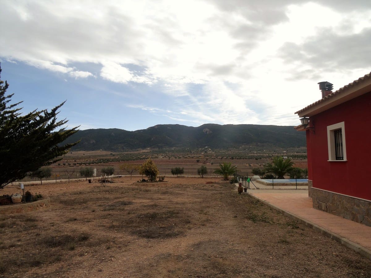 3 soveværelse Villa til salg i Yecla med swimmingpool - € 220.000 (Ref: 3668024)