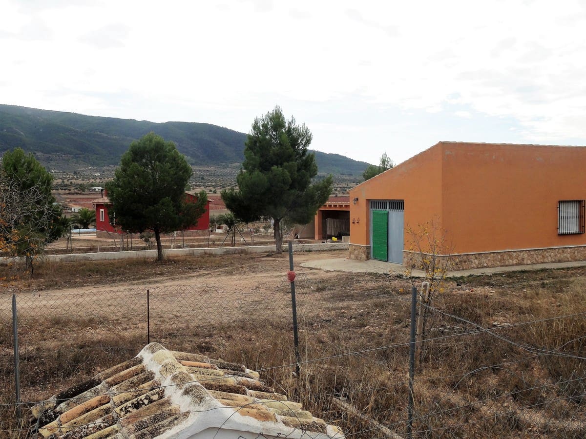 3 soveværelse Villa til salg i Yecla med swimmingpool - € 220.000 (Ref: 3668024)