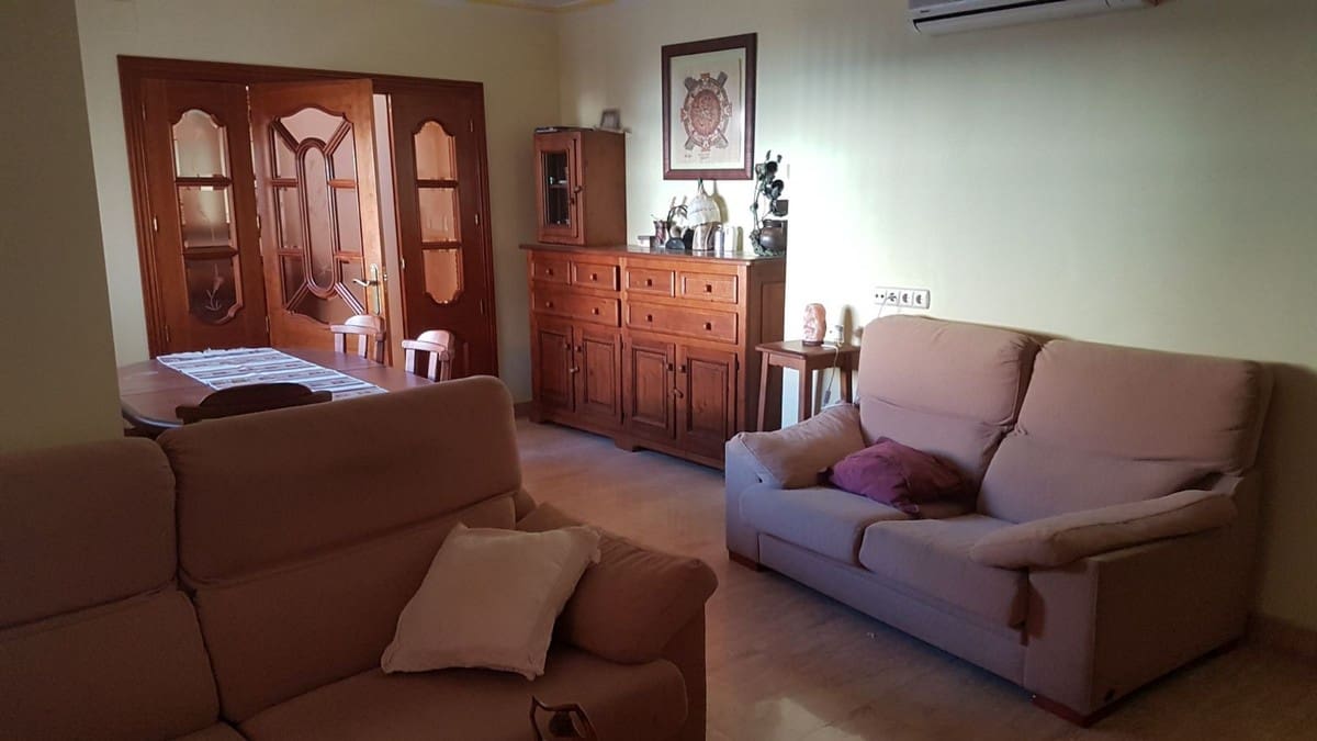 5 soveværelse Byhus til salg i L'Alguena / Alguenya med swimmingpool - € 249.000 (Ref: 3731357)