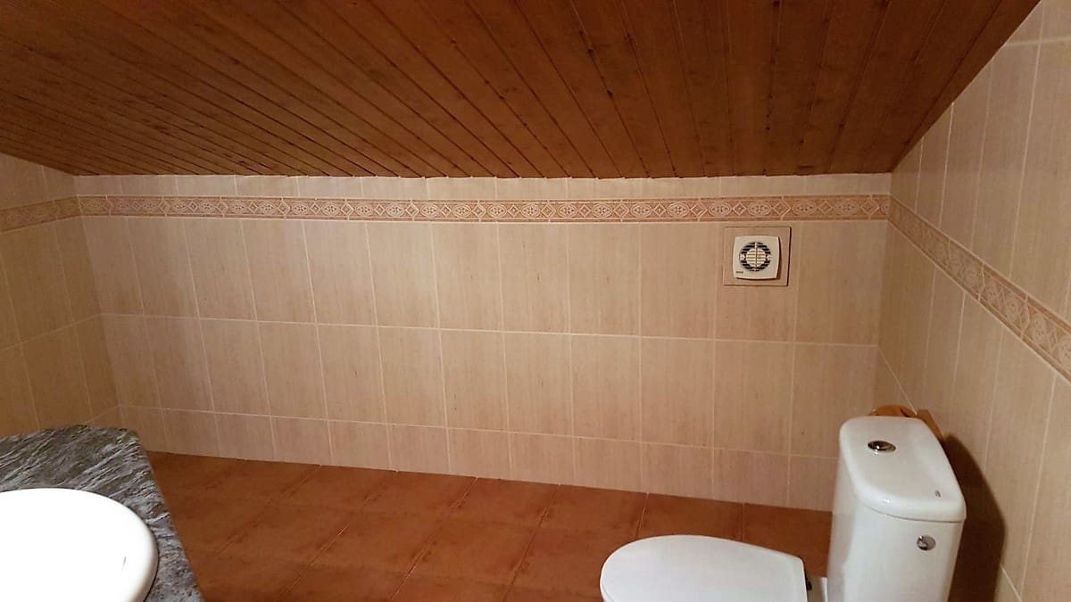 5 soveværelse Byhus til salg i L'Alguena / Alguenya med swimmingpool - € 249.000 (Ref: 3731357)