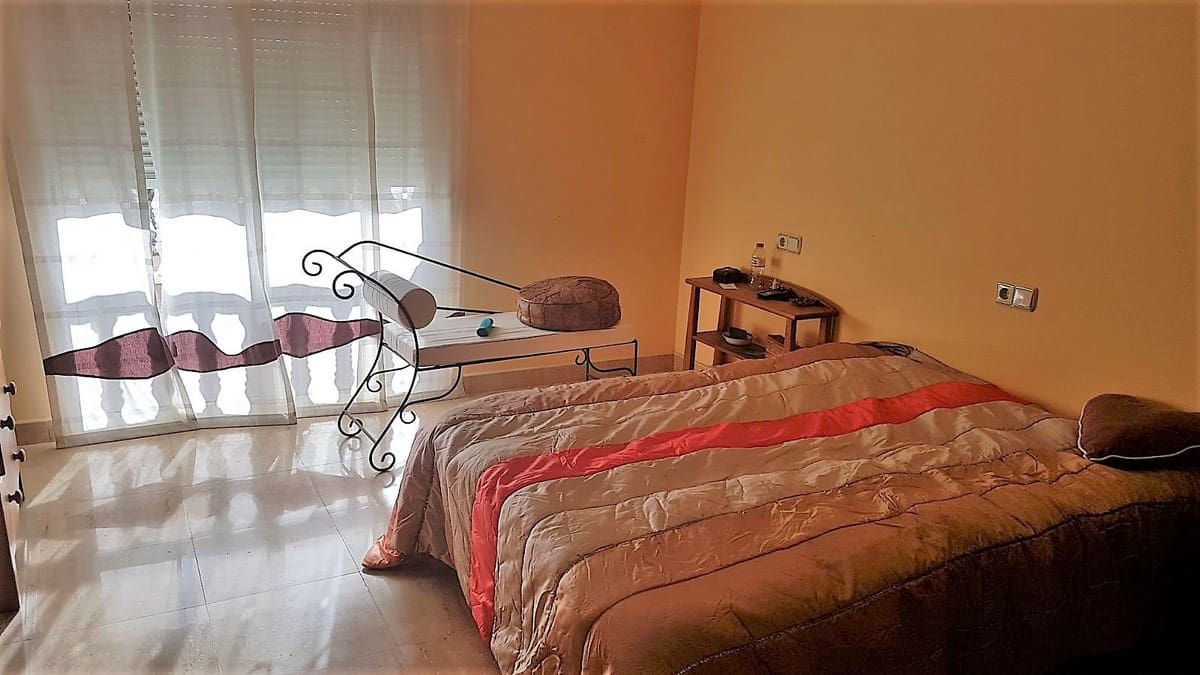 5 soveværelse Byhus til salg i L'Alguena / Alguenya med swimmingpool - € 249.000 (Ref: 3731357)